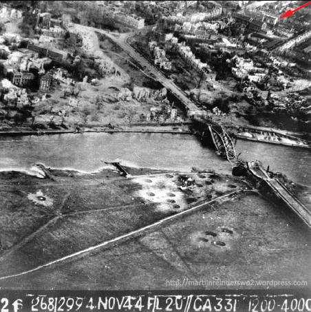 6 RAF oblique brug en boulevard nov44